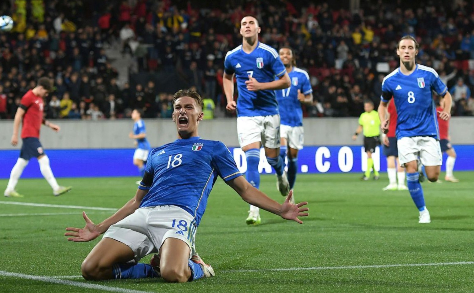 贝拉尔迪：我受伤前曾和球衣是间条衫的一家意甲豪门达成协议（贝拉尔迪：受伤前我已与一支穿条纹球衣的意甲豪门谈妥加盟）