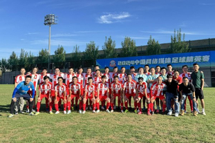 巴萨前高管：皇马就像校霸，只敢狂扁小朋友，碰到强的就缩了（巴萨前高管：皇马像校园恶霸，只会欺负弱小，遇到强者就怂）