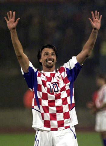 莫雷托：尤文正密切关注塞内西，球员预计不会和伯恩茅斯续约（莫雷托：尤文密切追踪塞内西，预计他不会与伯恩茅斯续约）