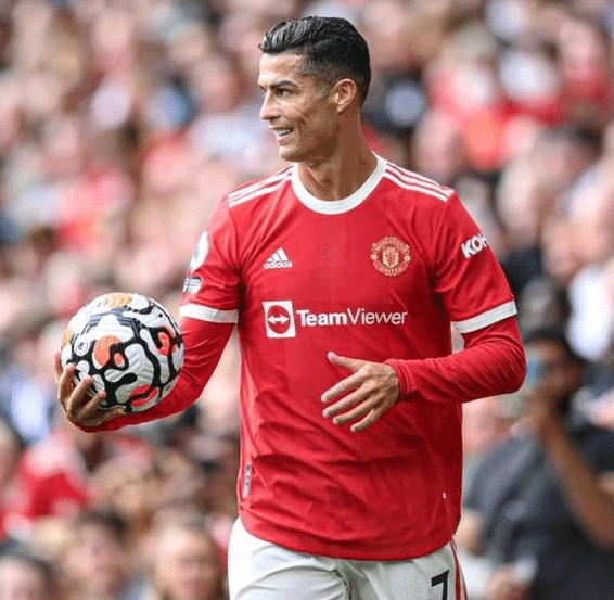 王楚钦为何仰天大笑？原因找到，谁注意孙颖莎的反应（王楚钦仰天大笑之谜揭晓，你注意到孙颖莎的反应了吗）