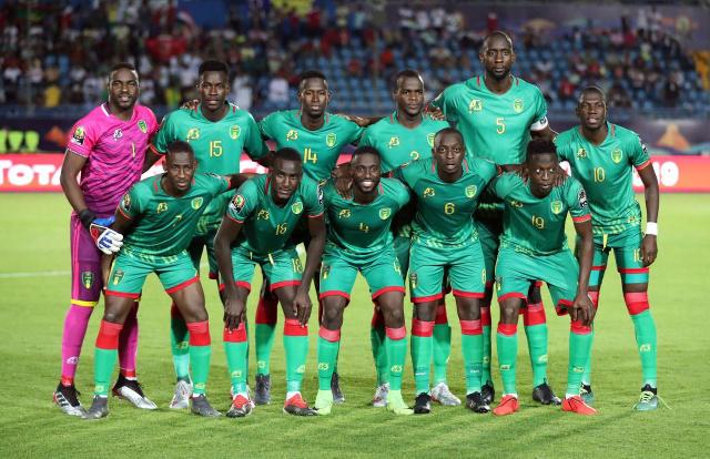 湖人最新动态：东契奇二胎将至，保罗加盟呼声高，迎战猛龙阵容更新（湖人快讯：东契奇即将迎来二胎，保罗加盟呼声高涨，战猛龙阵容有调整）