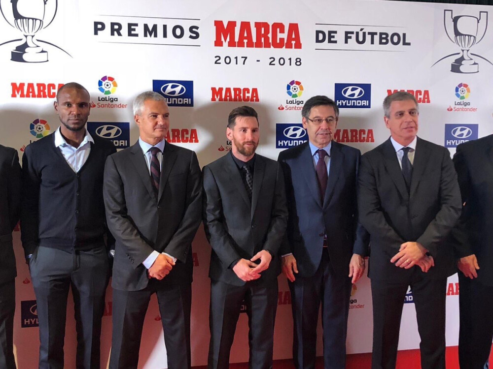 歌名应景，著名歌唱家波切利在世界杯抽签仪式演唱《今夜无人入眠》（波切利在世界杯抽签仪式献唱《今夜无人入眠》，歌名颇为应景）