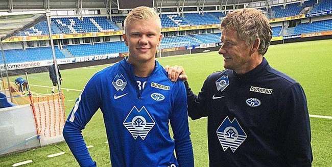 曼联旧将：把梅罗相互比较很可悲，不如享受他们的精彩表现（曼联旧将：别再比较梅罗，享受他们的精彩更重要）