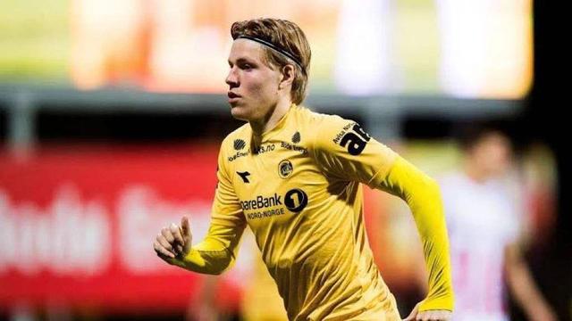 埃贝尔：不理解关于诺伊尔的争论，本赛季他一直是我们的支柱（埃贝尔：不明白围绕诺伊尔的争议，他本季始终是我们的中流砥柱）