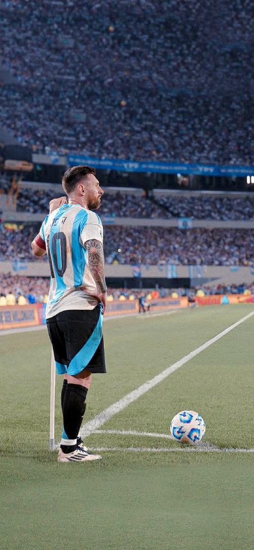 齐沃谈点球：这种接触在角球很常见，我会改变球员的应对思路（齐沃评点球：角球争抢常见此类接触，我会调整球员应对策略）