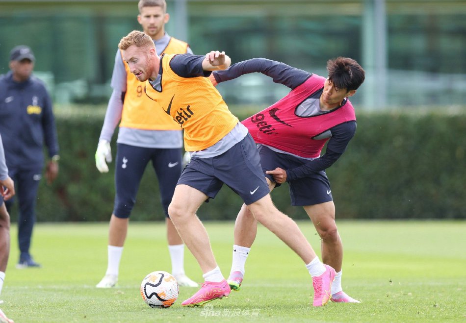 皇马欧冠主场5年来首次先进球却输球，上一次也是输给了曼城（皇马欧冠主场5年首开纪录仍告负，上次领先输球同样败给曼城）