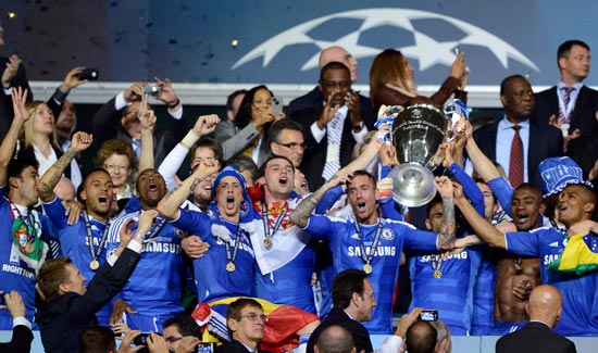 王曼昱击败帕瓦德，梁靖崑被勒布伦逆转，没把握住局点（王曼昱力克帕瓦德，梁靖崑遭勒布伦逆转，关键局点未能把握）